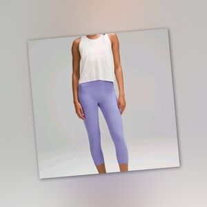 NWT Swift Speed HR Crop Leghings